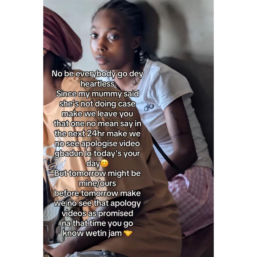 Update: Young lady who be@t up elderly woman inside Lagos commercial bus tenders public apology after being invited to the police station